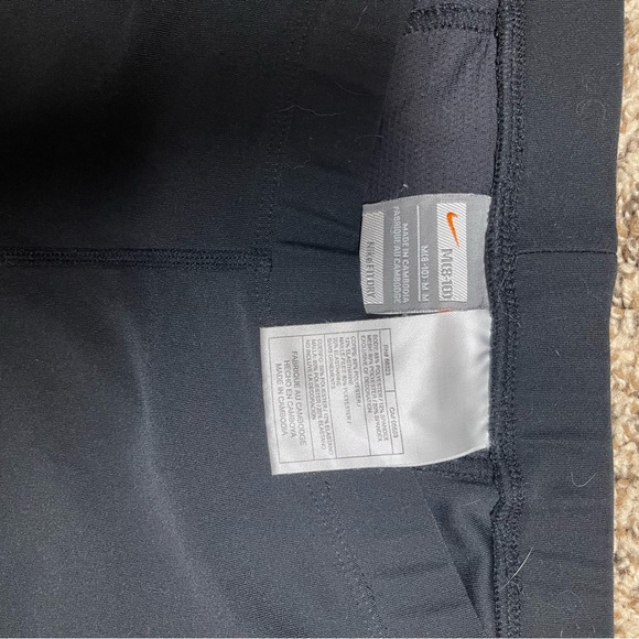 Nike Kids Black Leggings - Picture 4 of 6